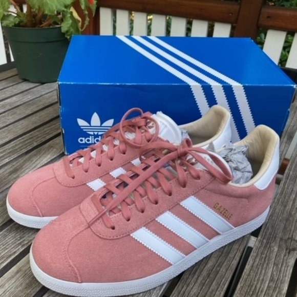 Adidas Shoes - Adidas Gazelle Women